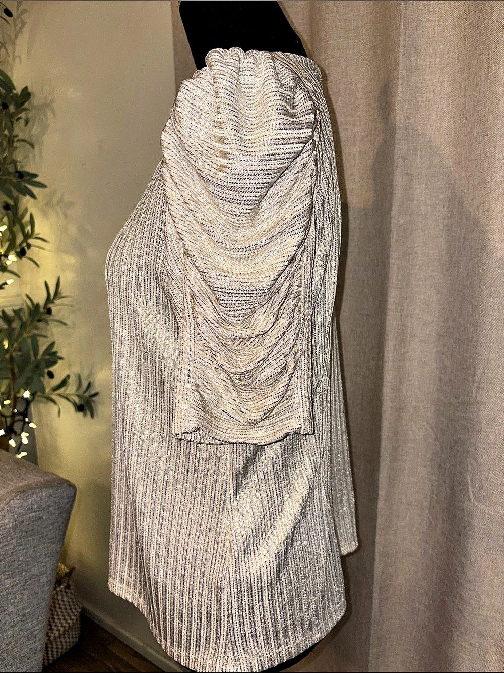 CeCe Metallic Ruffle Sleeve Top - Picture 3 of 4